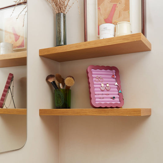 Wavy Jewellery Frame in Pink