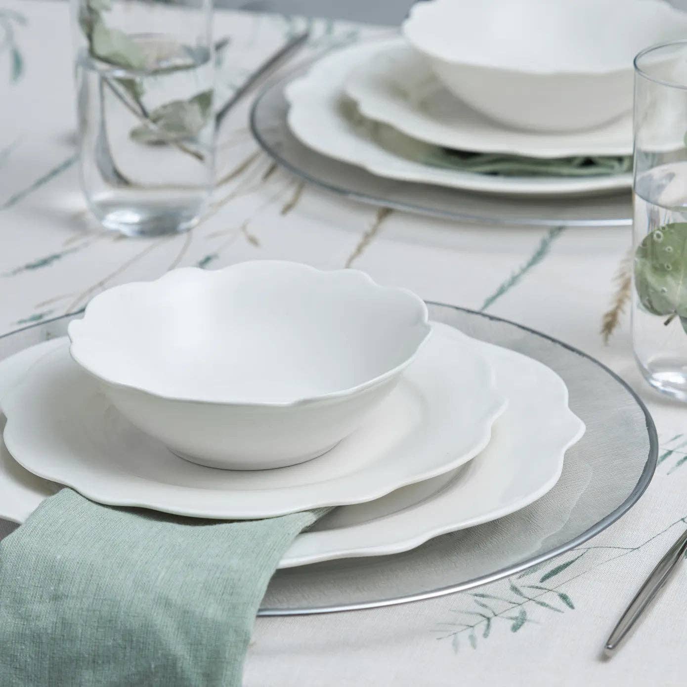 Daisy 12-Piece Bone China Dinner Set | White Dinner Set for 4