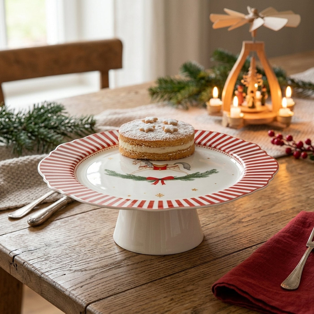 Cavallo cake plate, styled setting