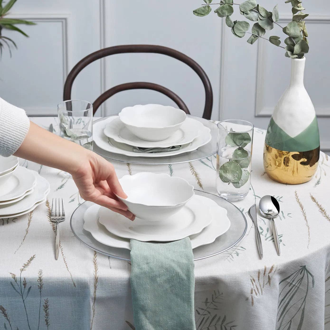 Daisy 12-Piece Bone China Dinner Set | White Dinner Set for 4