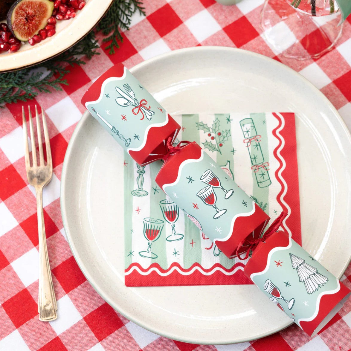 Bon Noel Green Christmas Crackers | Elegant Festive Table Crackers – Pack of 6