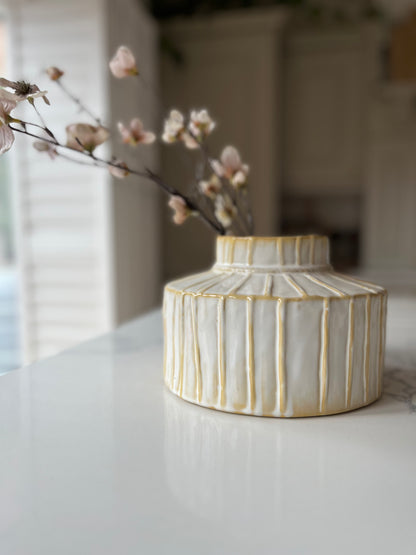 Ivory & Ochre Ridged Ceramic Pot