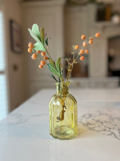 Medium apothecary bud vase | Vintage charm