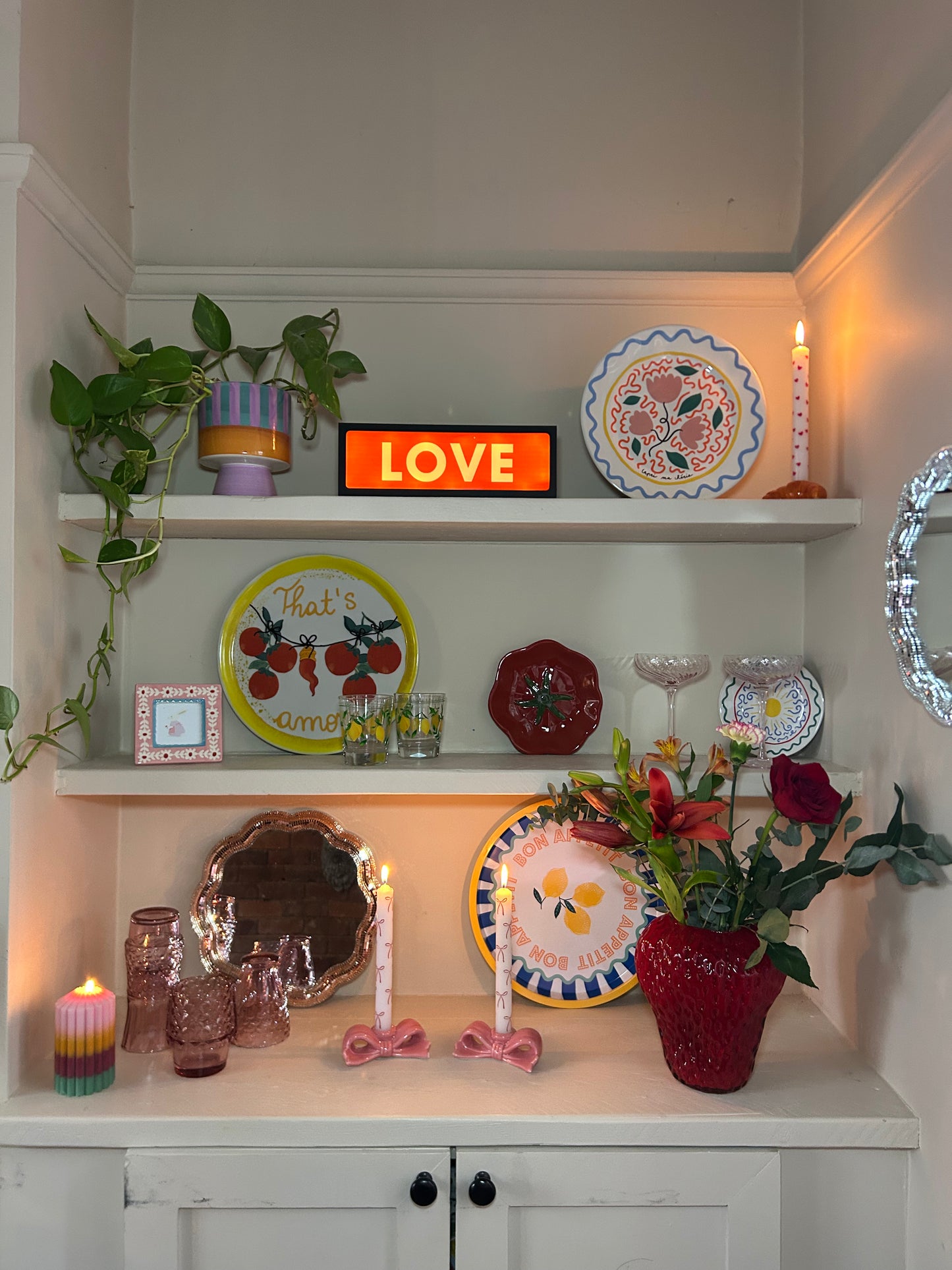 Strawberry Vase | Red Lacquered Glass Decorative Vase