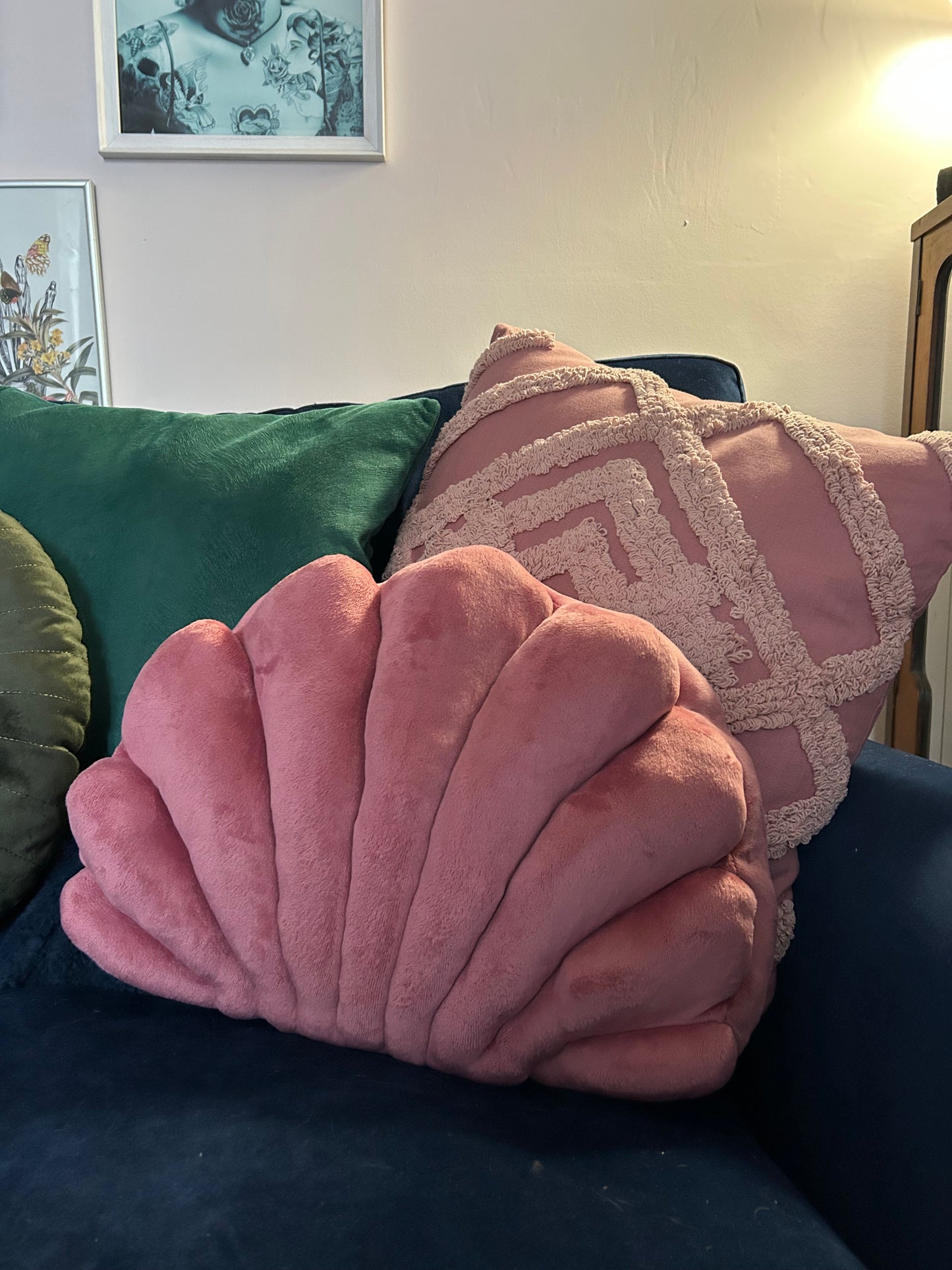 Velvet Shell Cushion | Rose Pink Home Accent
